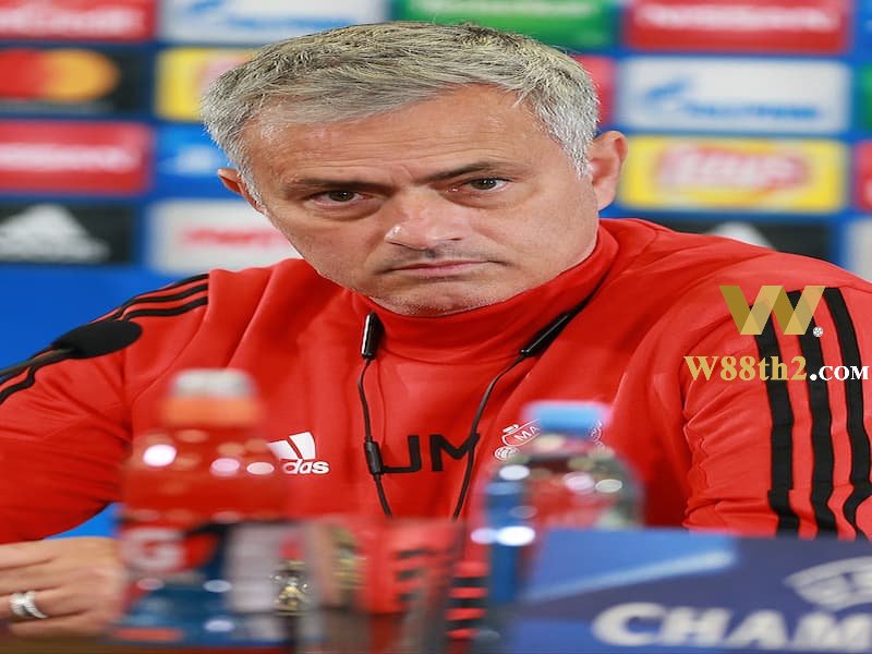 โชเซ่ มูรินโญ่ คือใคร Jose Mourinho คือใคร